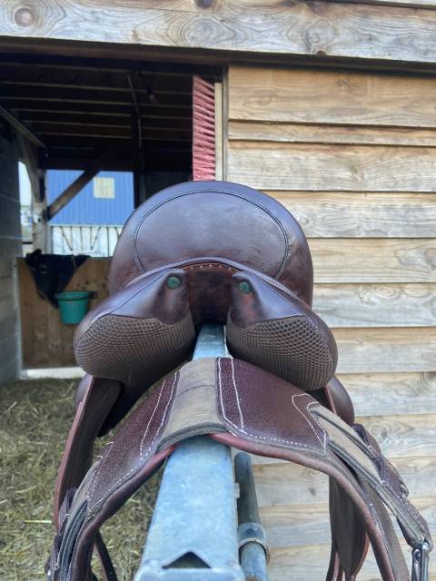 Sella da dressage Devoucoux  17.5" - 2026