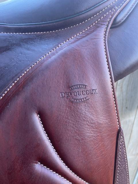 Sella da dressage Devoucoux  17.5" - 2026