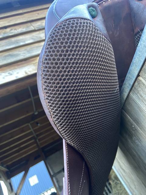 Sella da dressage Devoucoux  17.5" - 2026