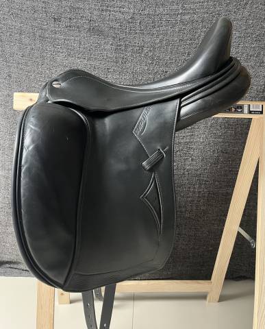 Sella da dressage Erreplus Impulse 17" - 2019