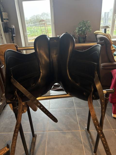 Sella da dressage Childeric  17" - 2014