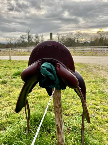 Sella da dressage Forestier  16.5" - 2023