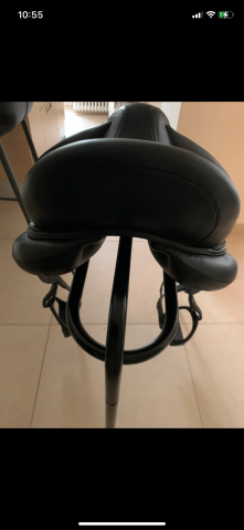 Sella da dressage Devoucoux  17" - 2024