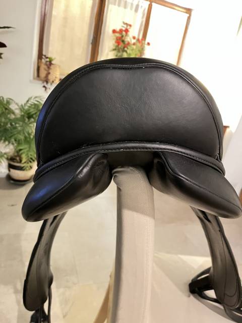 Sella da dressage Forestier  17.5" - 2022