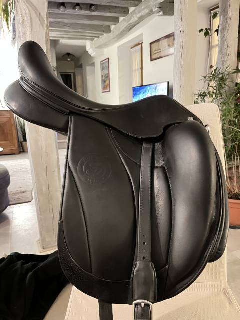 Sella da dressage Forestier  17.5" - 2022