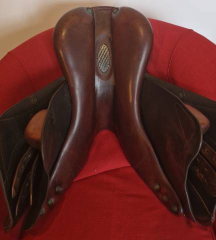 Sella da salto ostacoli Equipe  17.5" - 2011