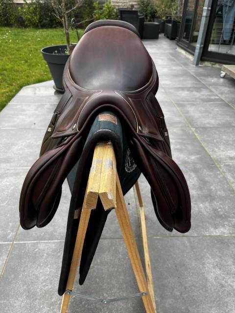 Sella da salto ostacoli CWD  17.5" - 2017