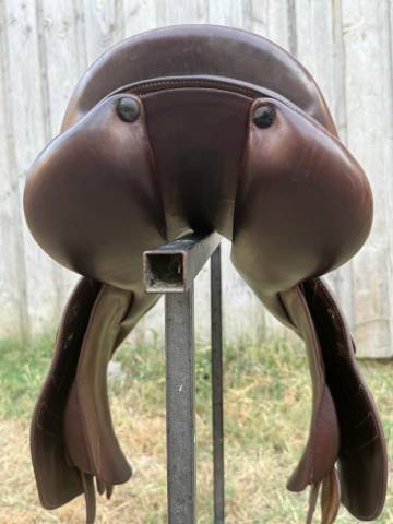 Sella da salto ostacoli Renaissance  17.5" - 2019