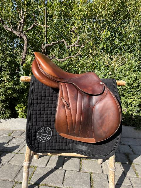 Sella da salto ostacoli Butet  17.5" - 2021