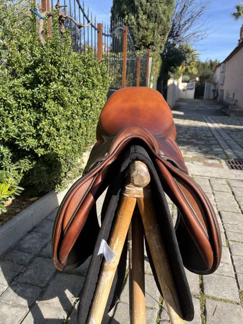 Sella da salto ostacoli Butet  17.5" - 2021