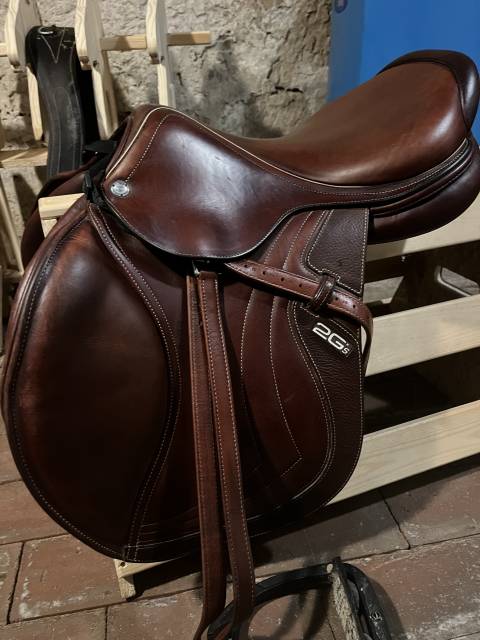 Sella da salto ostacoli CWD  17" - 2023