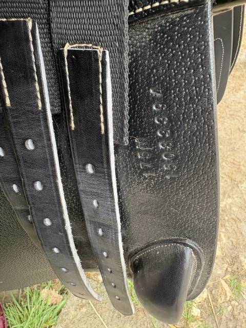 Sella mista Ikonic  17.5" - 2024