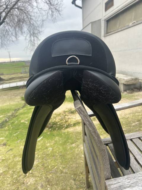 Sella mista Norton  17.5" - 2025