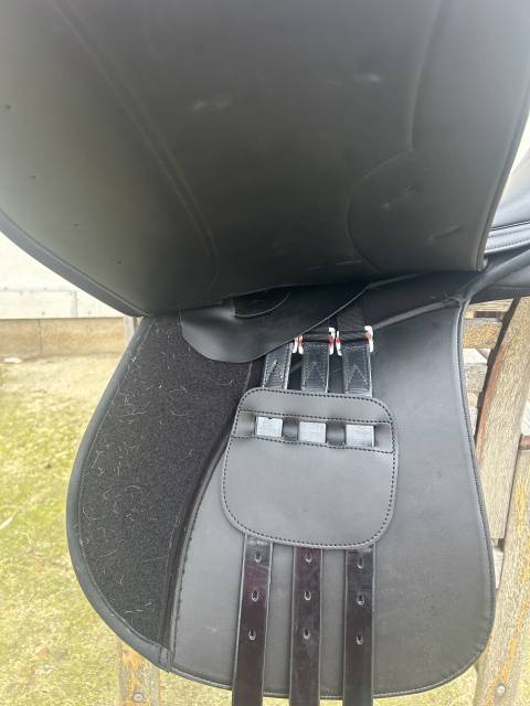 Sella mista Norton  17.5" - 2025