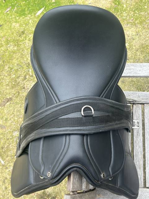 Sella mista Norton  17.5" - 2025