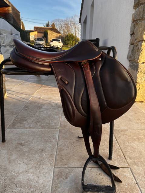 Sella da salto ostacoli Devoucoux  17.5" - 2019