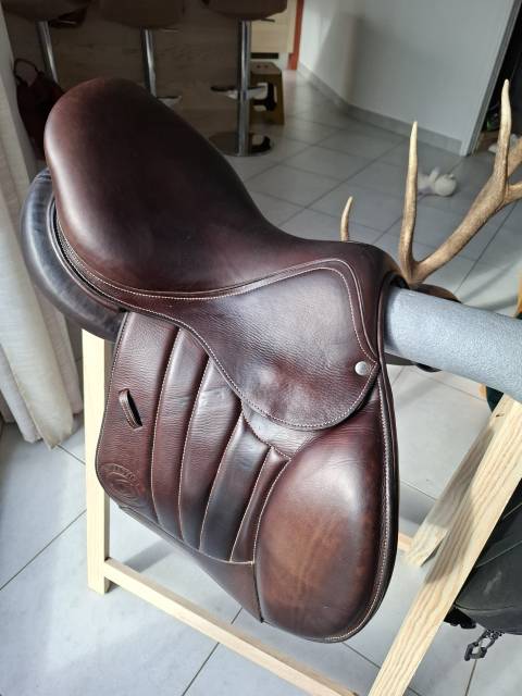 Sella da salto ostacoli Forestier  16.5" - 2023