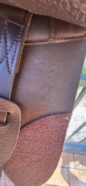 Sella mista  Supr&ecirc;me  17.5" - 2025