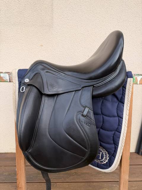Sella da dressage CWD  17.5" - 2020