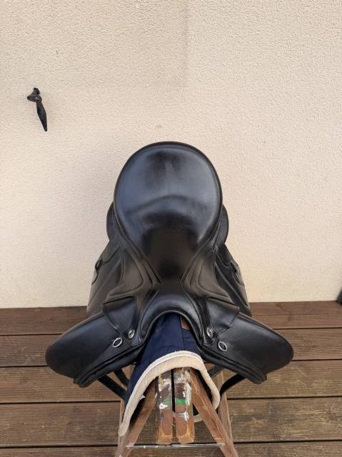 Sella da dressage CWD  17.5" - 2020