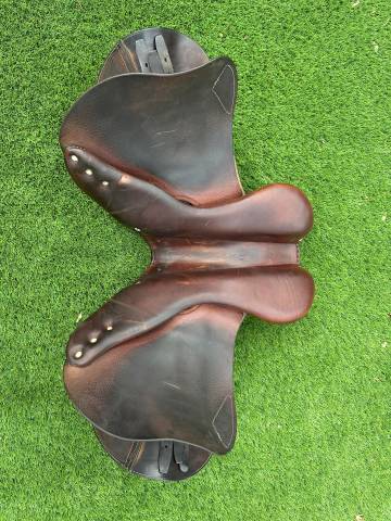 Sella da salto ostacoli Antar&egrave;s  17.5" - 2020