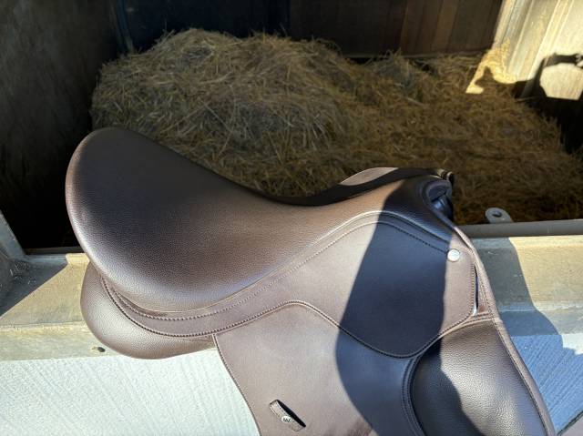 Sella mista Wintec  17.5" - 2022