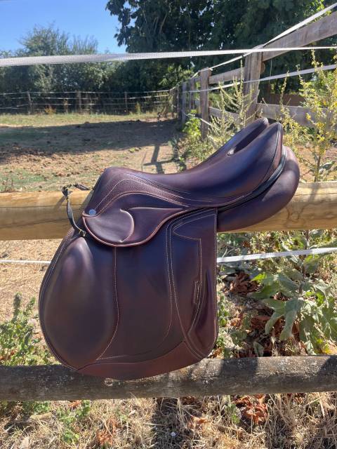 Sella da salto ostacoli Devoucoux Enara 17.5" - 2023