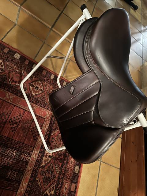 Sella da salto ostacoli Forestier  17.5" - 2022