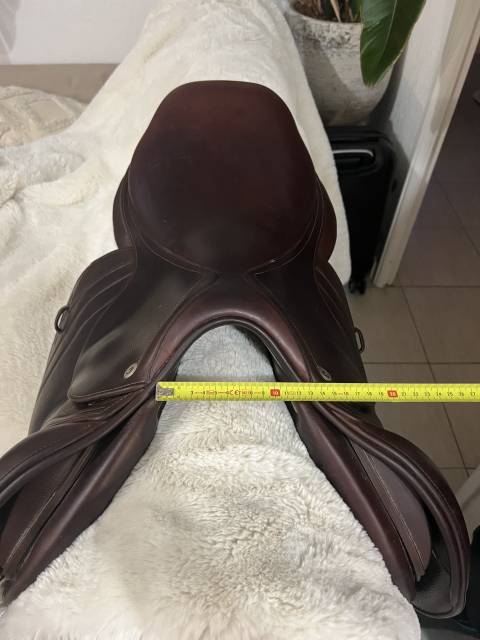 Sella da salto ostacoli CWD  17.5" - 2018