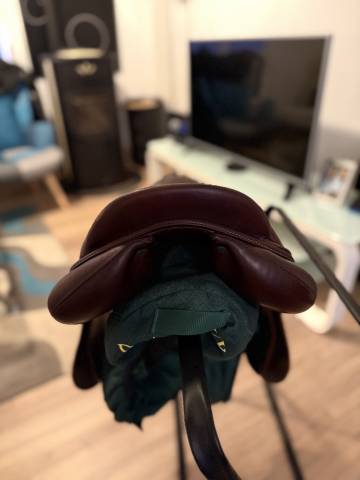 Sella da salto ostacoli Devoucoux  17" - 2018