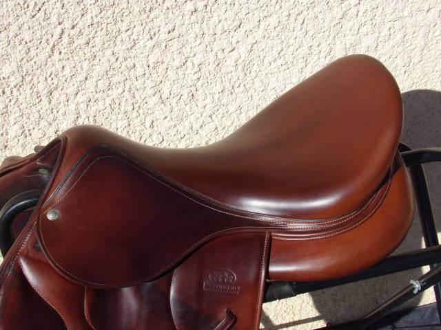 Sella da salto ostacoli Devoucoux  18" - 2015