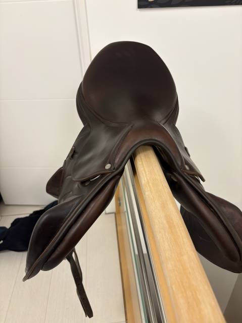 Sella da salto ostacoli Antar&egrave;s  17.5" - 2023