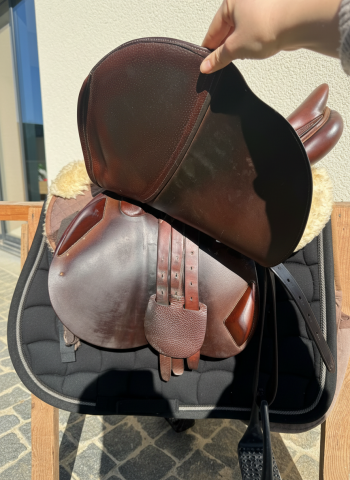 Sella da salto ostacoli Antar&egrave;s  17.5" - 2007