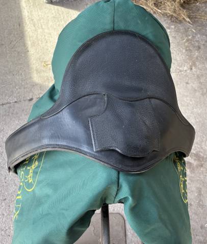 Sella da salto ostacoli Devoucoux  17" - 2017