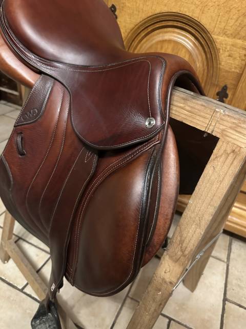 Sella da salto ostacoli CWD  17.5" - 2021