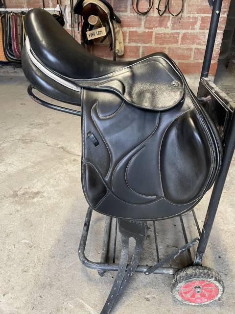 Sella da cross  GMD 17.5" - 2015