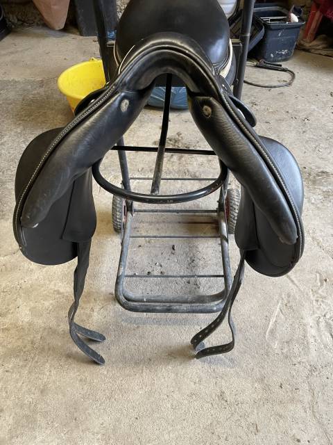 Sella da cross  GMD 17.5" - 2015