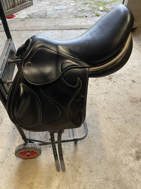 Sella da cross  GMD 17.5" - 2015