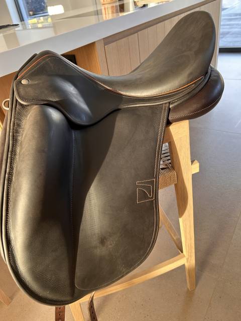 Sella da dressage Childeric  17.5" - 2019