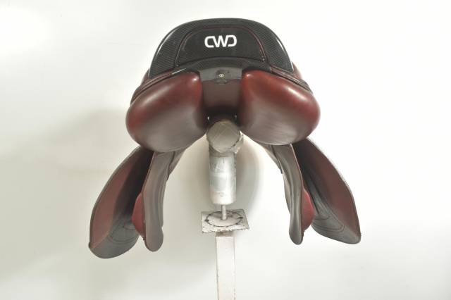 Sella da salto ostacoli CWD SE40 17.5" - 2023