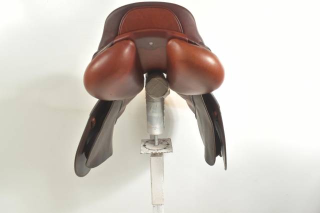 Sella da salto ostacoli CWD  17.5" - 2023