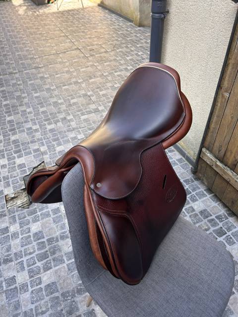 Sella mista Jump in One 17.5" - 2024