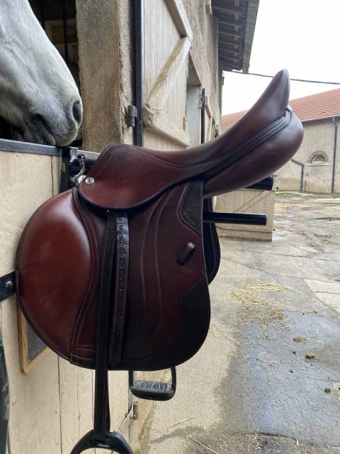 Sella da salto ostacoli CWD  17.5" - 2021