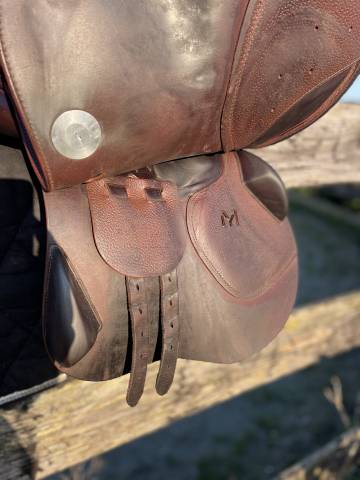 Sella da salto ostacoli Meyer  18" - 2023