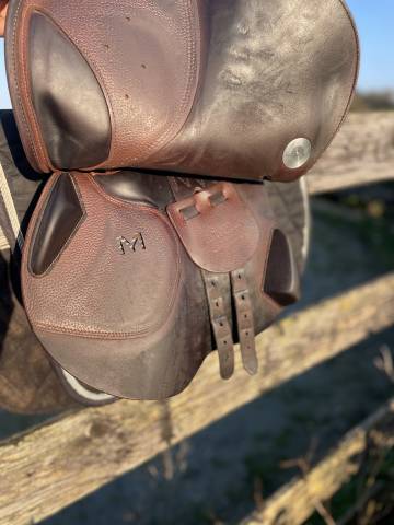 Sella da salto ostacoli Meyer  18" - 2023