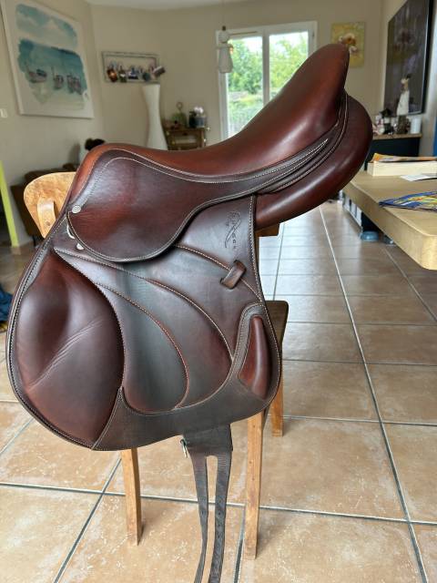 Sella da salto ostacoli Antar&egrave;s  17.5" - 2021