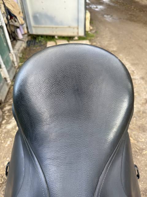 Sella da dressage Fairfax  17.5" - 2017