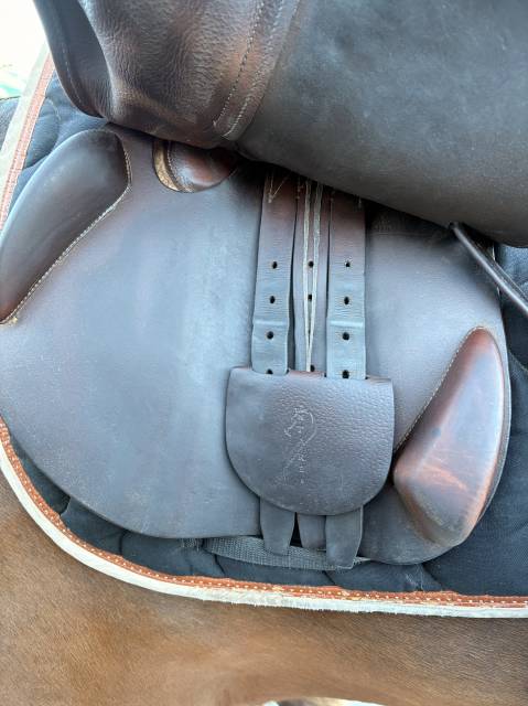 Sella da salto ostacoli Antar&egrave;s  17" - 2007