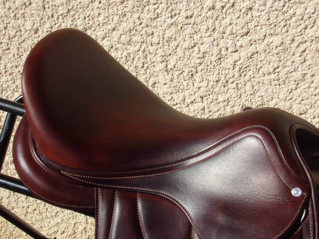 Sella da dressage Antar&egrave;s  17.5" - 2024