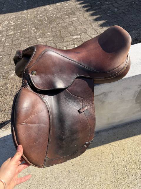 Sella da salto ostacoli Tattini  17.5" - 2018